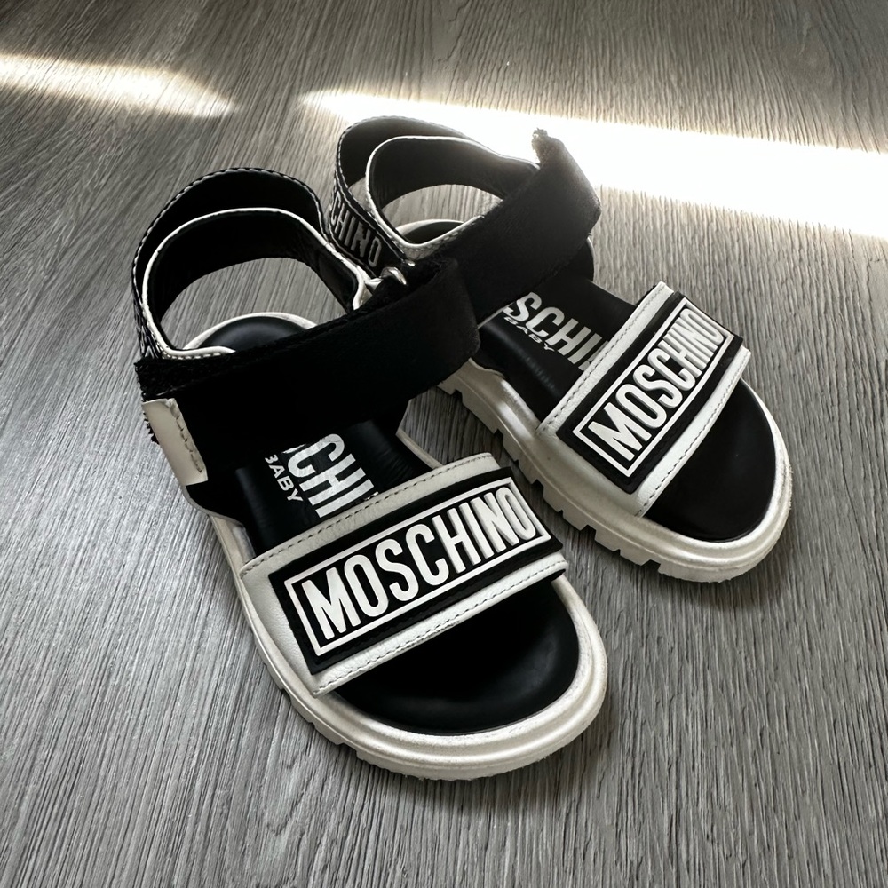 Moschino toddler sandals